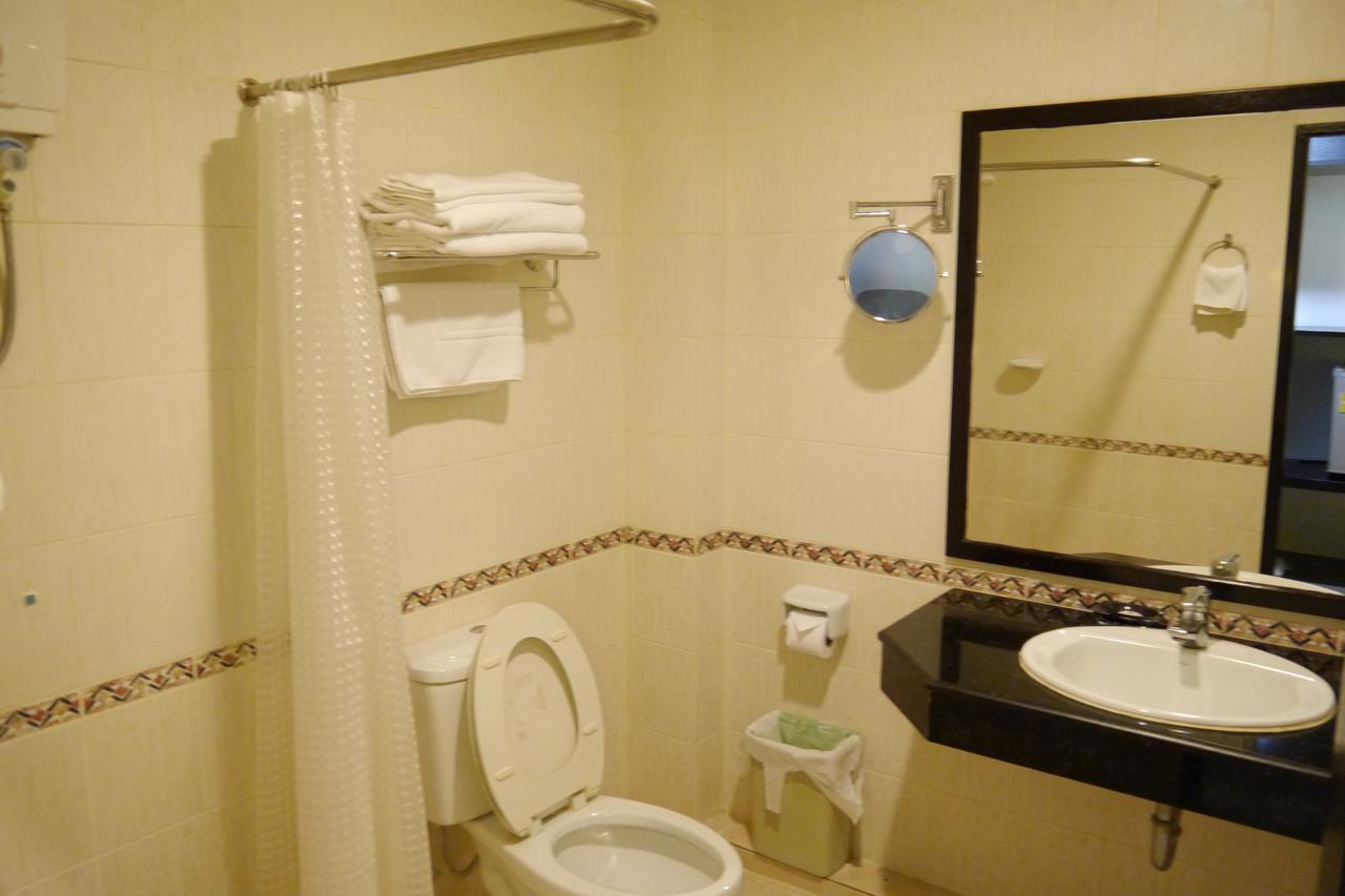 Lertnimit Hotel Csaijaphum Kültér fotó